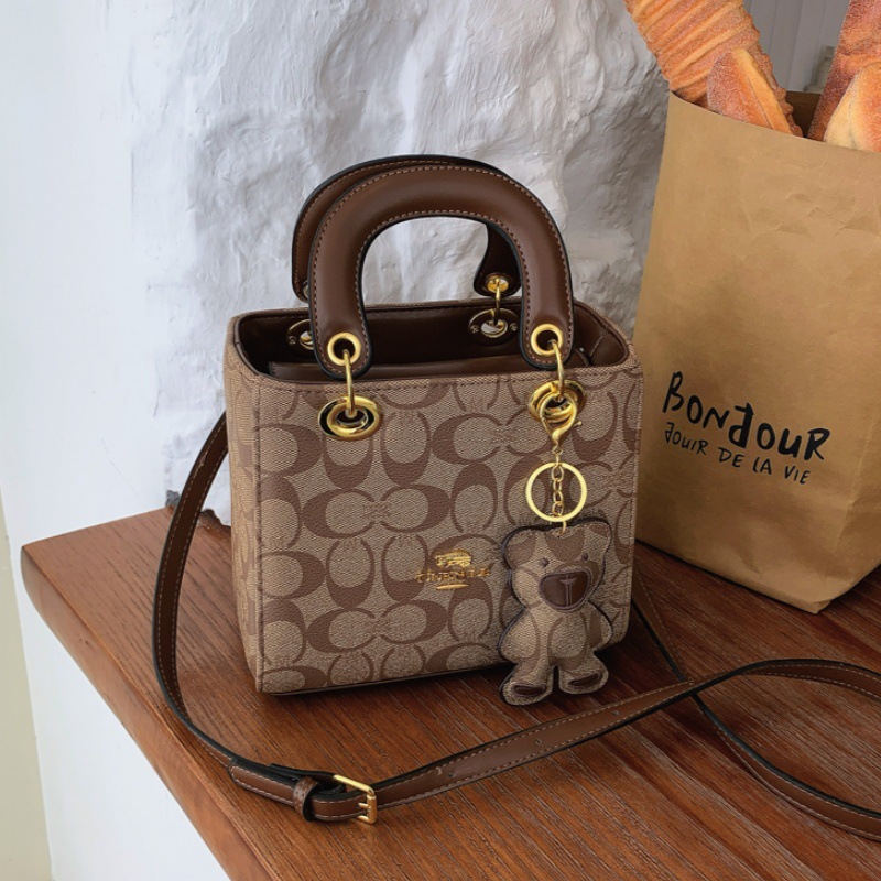 2026 New Luxury Women Vintage  - огляд і ціна Women'S Bags At M&S