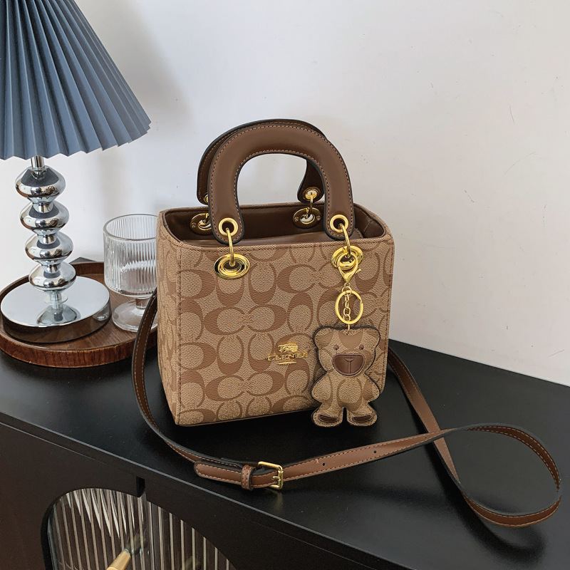2026 New Luxury Women Vintage  - огляд і ціна Women'S Bags At M&S