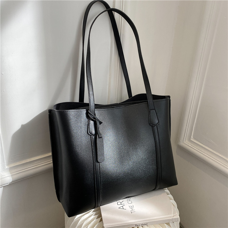 Classic Black Faux Leather Tot - огляд і ціна Women'S Tote Bags For Work