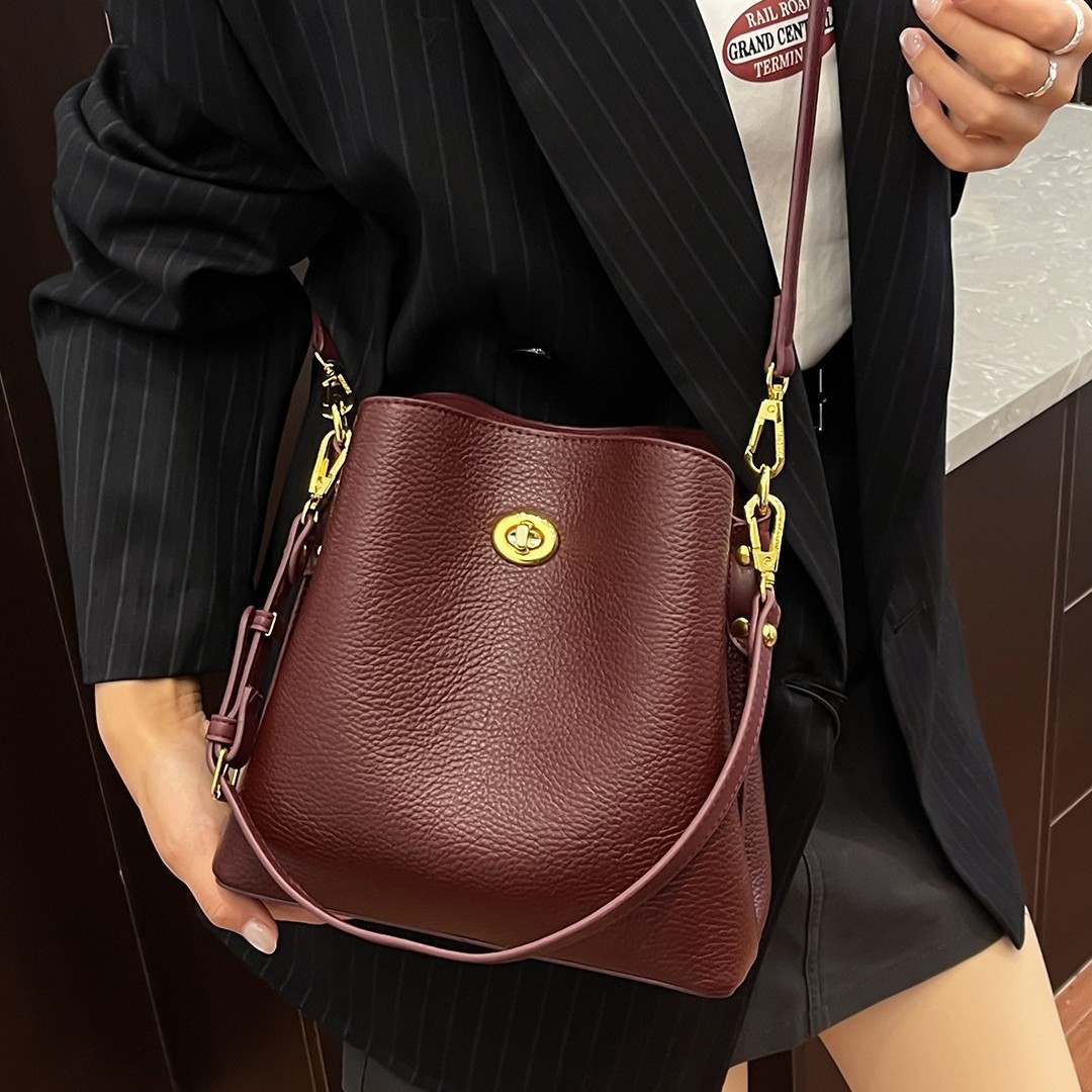 Fashion PU Leather Women Handb - огляд і ціна Women Bags For Airport