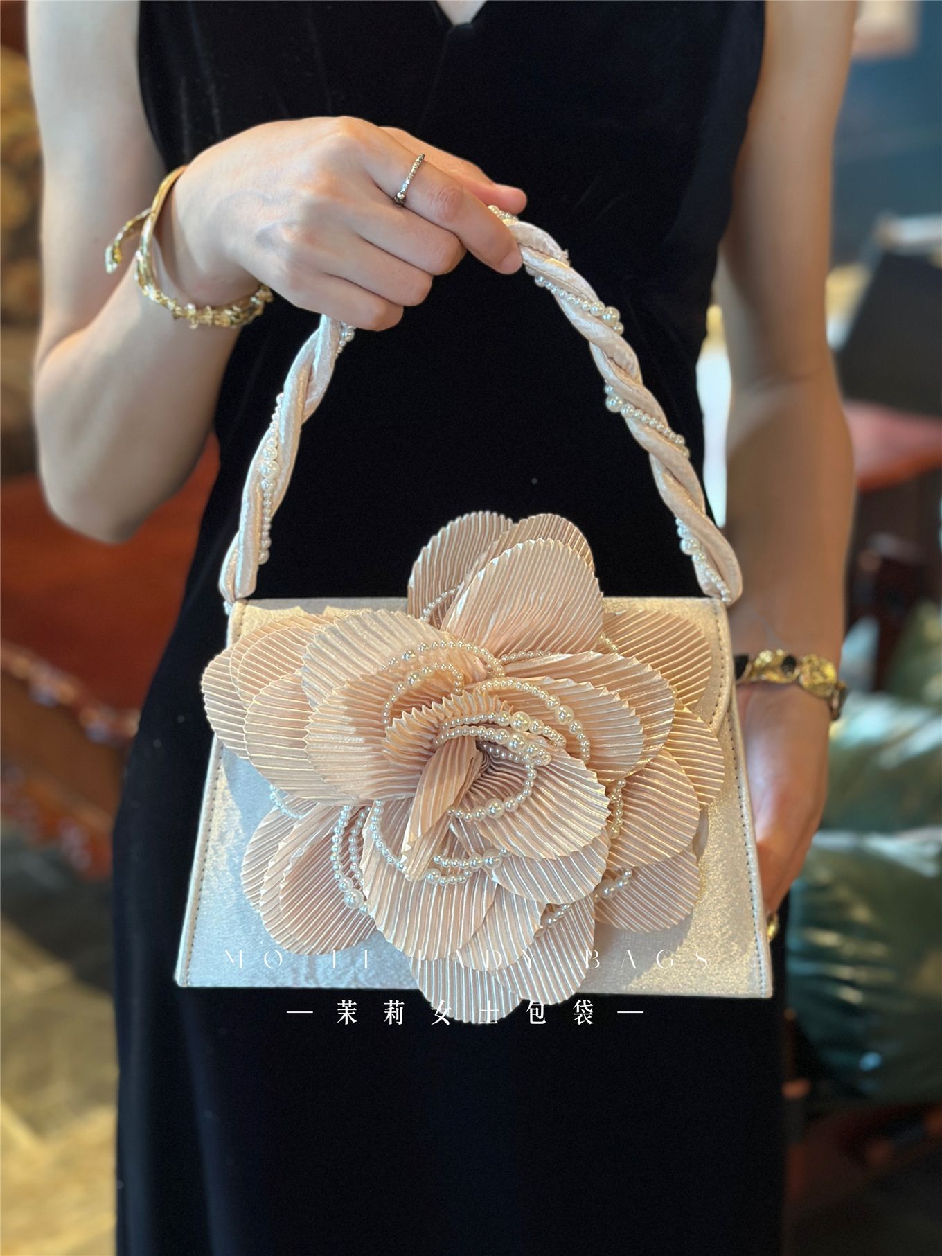 French Petal Flower Handbag Ho - огляд і ціна Women'S Bags Holiday